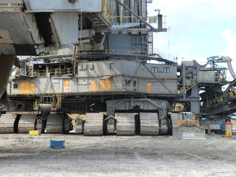 Экскаватор SRS-240