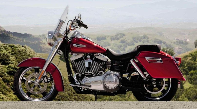 Harley-Davidson FLD Dyna Switchback