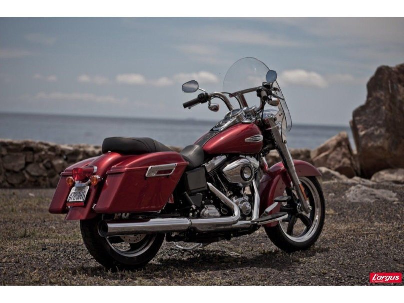 Harley-Davidson FLD Dyna Switchback