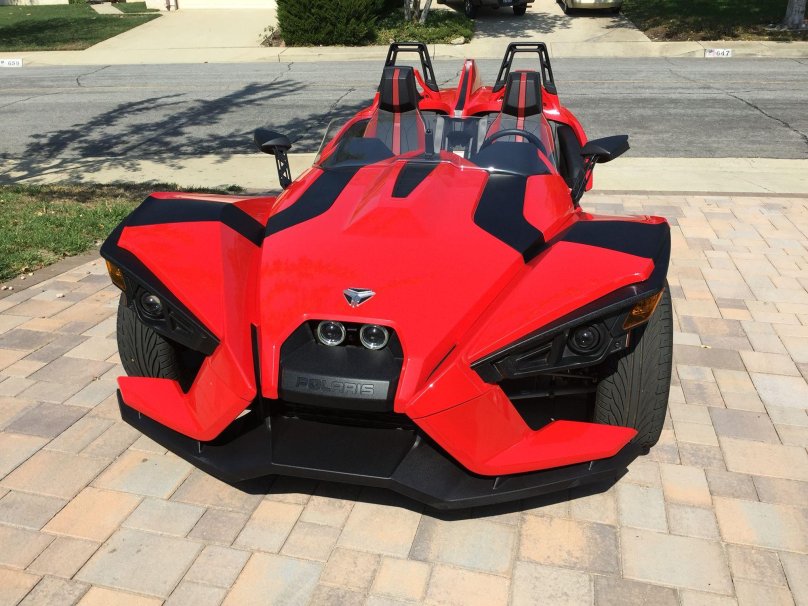 Трицикл Поларис Slingshot