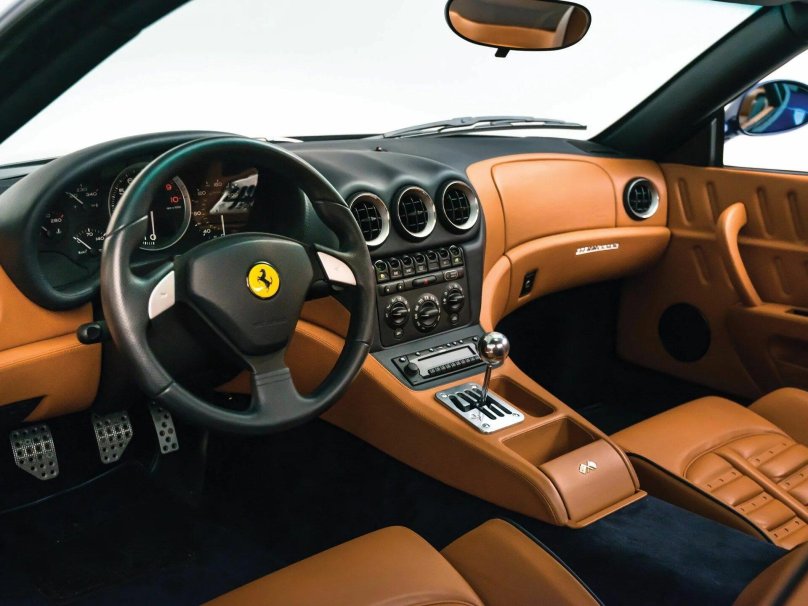 Ferrari 550 Maranello салон