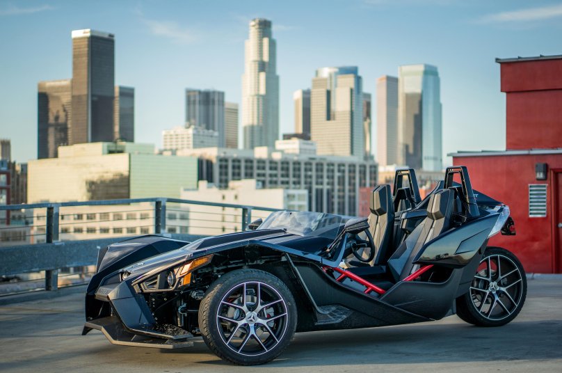 Машина Polaris Slingshot