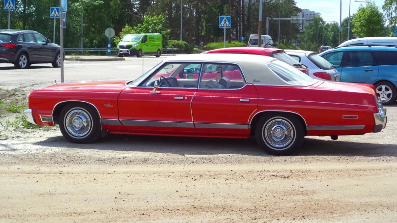 Dodge Monaco sedan 1974