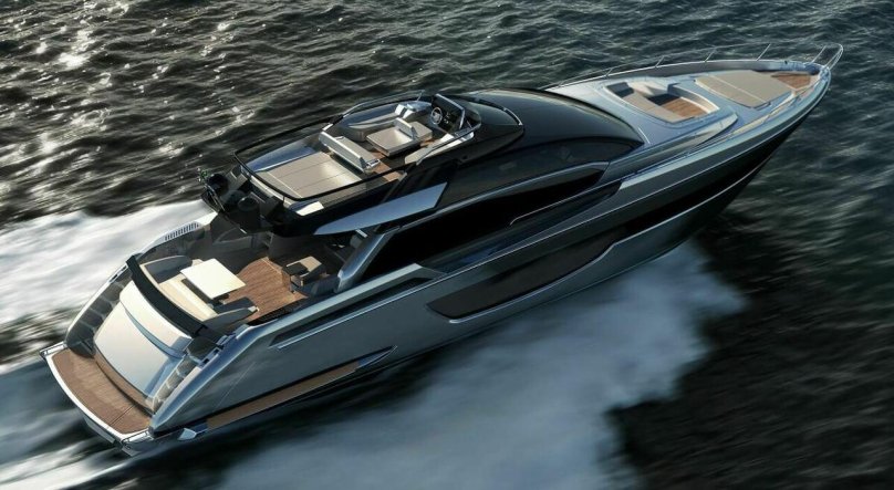 Яхта Колумбия