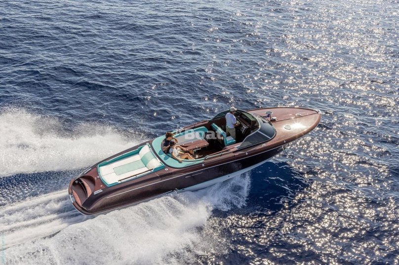 Катера Riva Rivarama