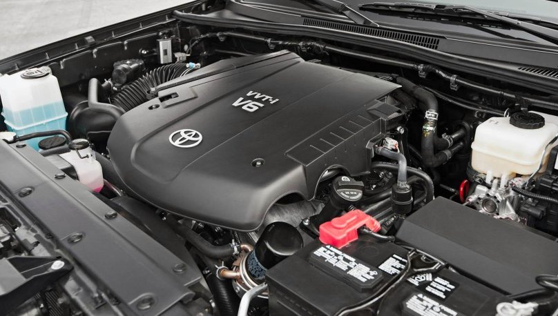 Тойота ленд Крузер 200 мотор