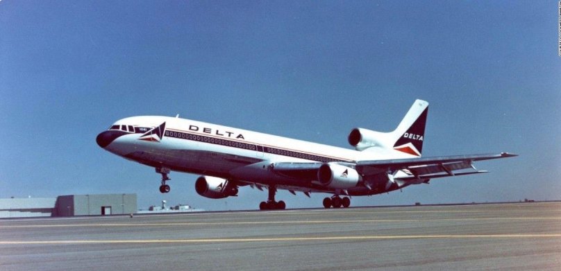Tristar Airplane