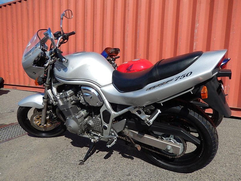 Suzuki GSF 750 Bandit