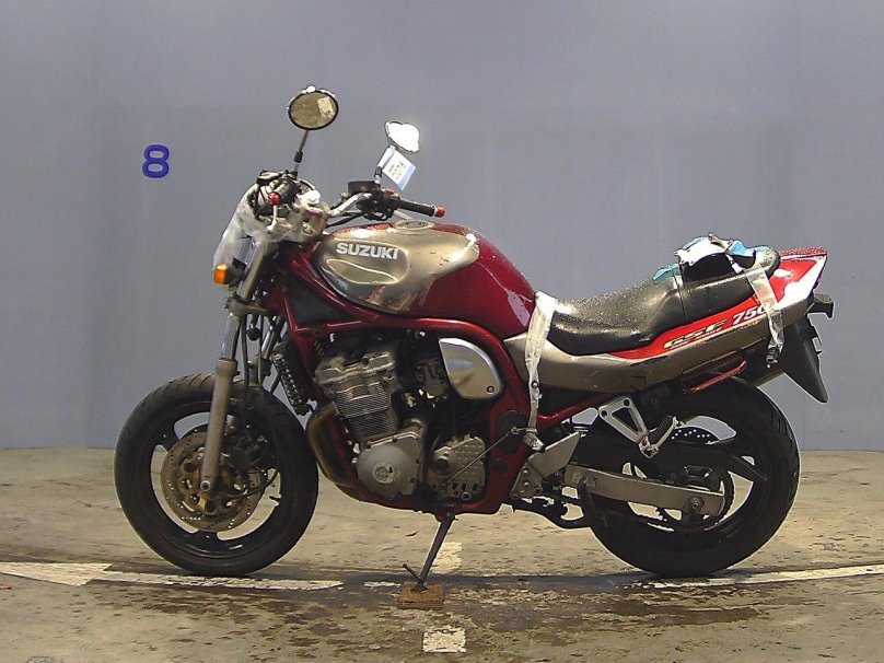 Suzuki GSF 750 Bandit