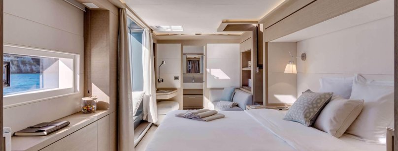 Моторные катамараны Lagoon