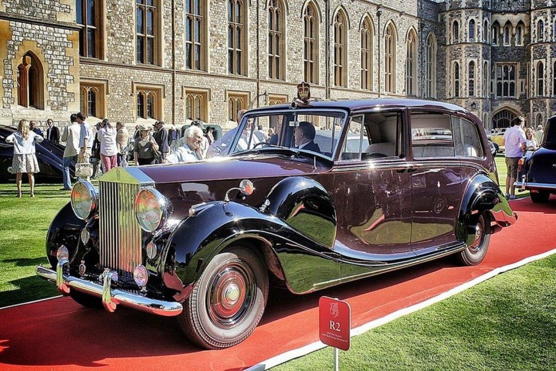 Роллс Ройс королевы
