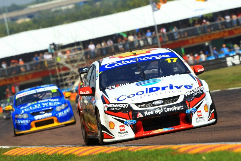 Машина Вольво в классе v8 Supercars