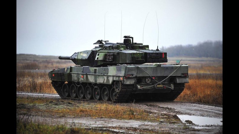 Танк Stridsvagn 122