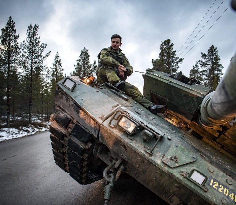 Шведский Strv 122