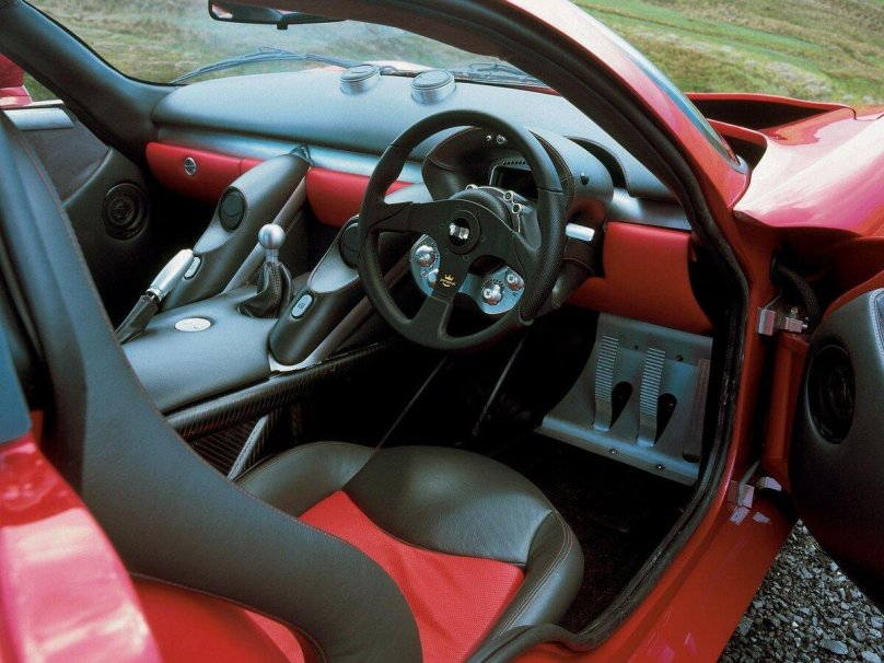 TVR Tuscan 440r салон