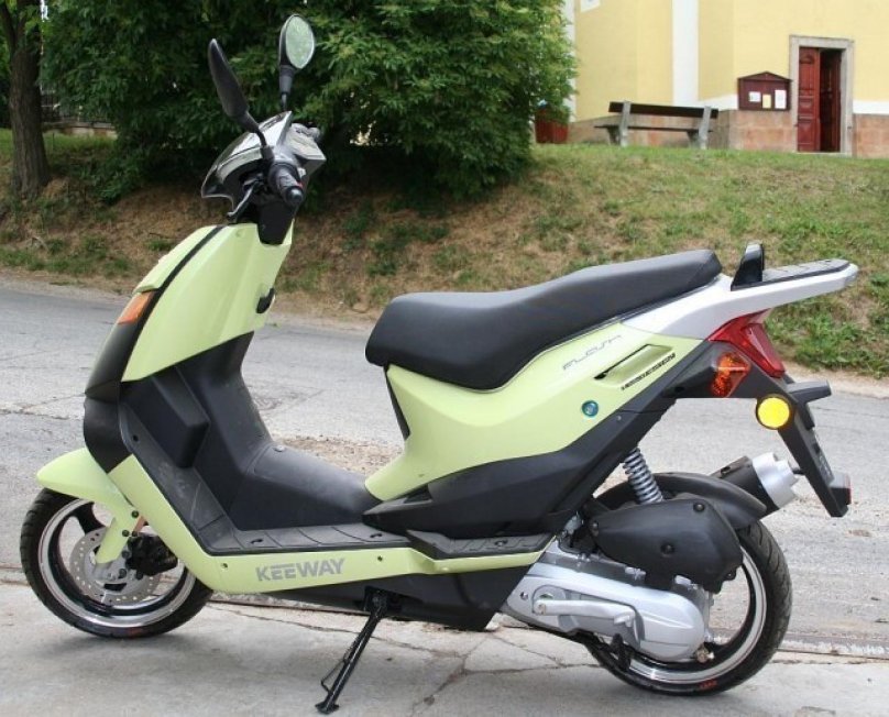 Скутер Keeway 50