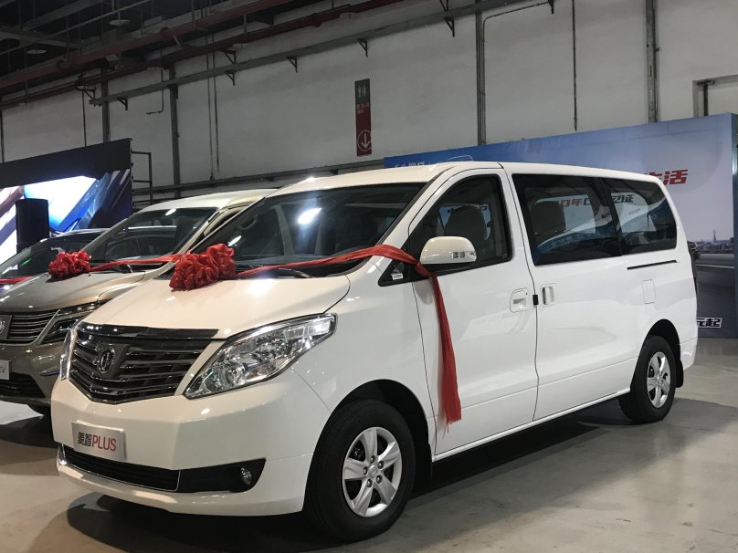 Dongfeng Fengxing cm7 MPV