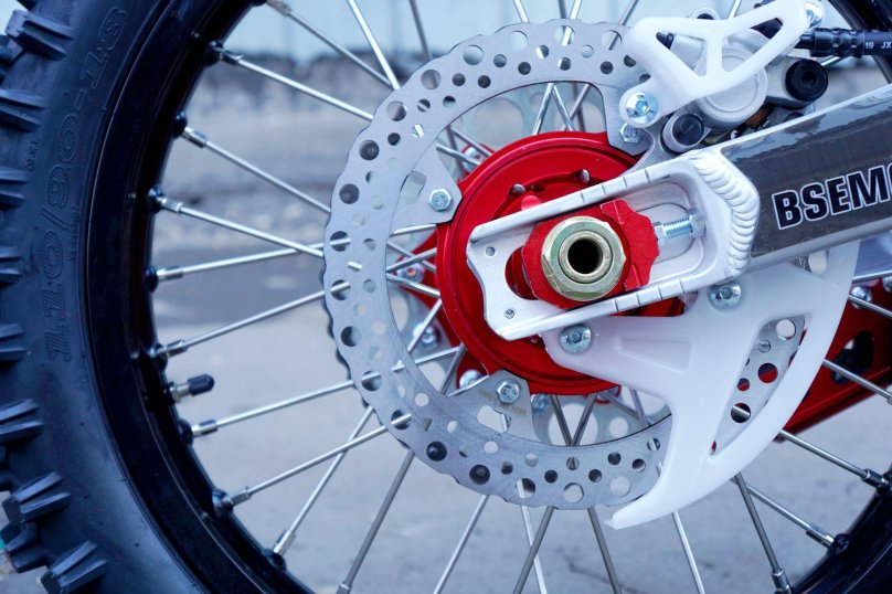 Кроссовый мотоцикл BSE m4 250e 21/18 1