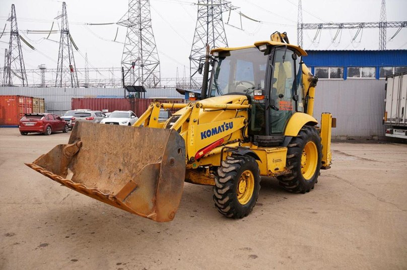 Экскаватор-погрузчик Komatsu wb93r