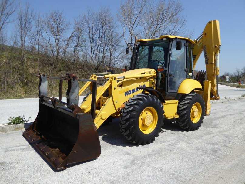 Экскаватор-погрузчик Коматсу wb97s