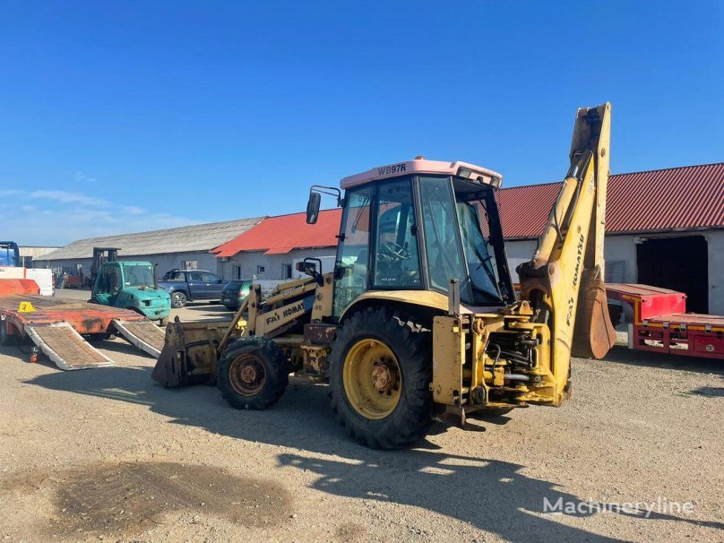 Экскаватор погрузчик Комацу wb93s