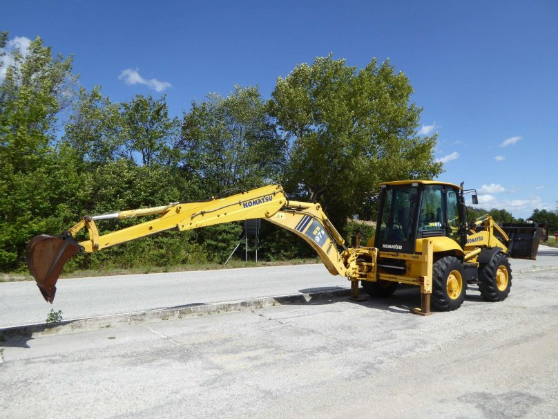 Komatsu Backhoe Loader wb97s-5