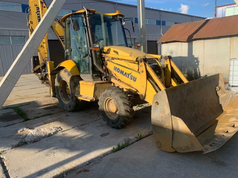 Задняя стрела Komatsu WB 93