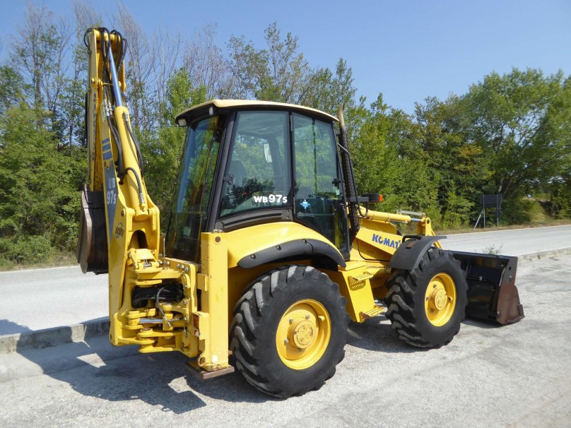 Komatsu wb97s
