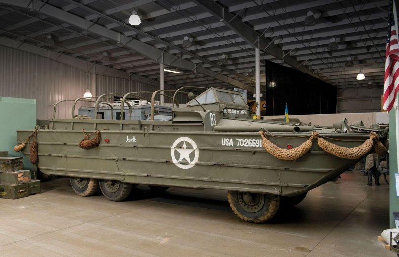 GMC DUKW-353