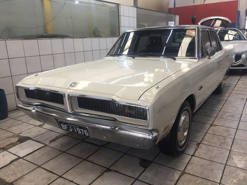 Dodge 1976
