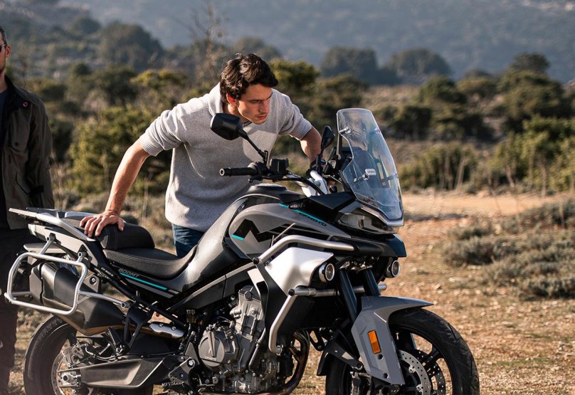 CFMOTO 800mt мотоцикл