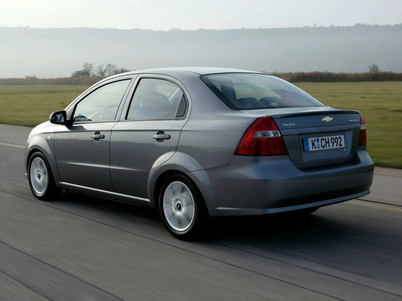 Chevrolet Aveo t250 седан