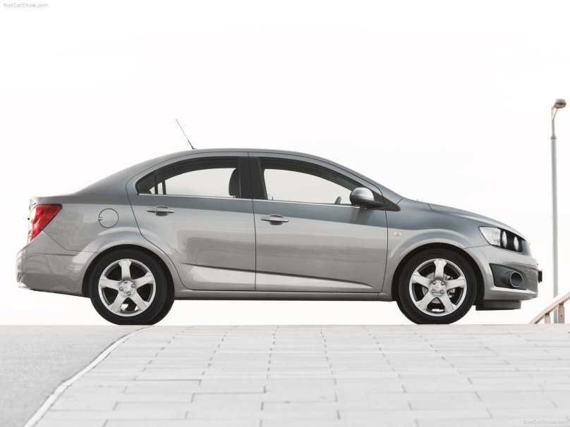 Шевроле Авео седан 2011