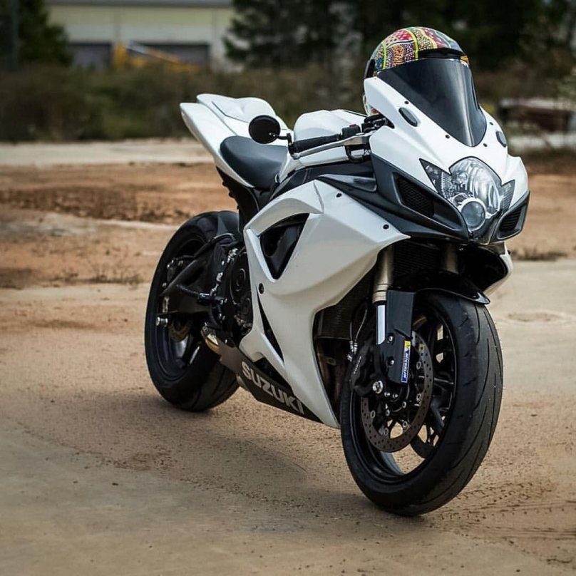 Мотоцикл Сузуки спортбайк