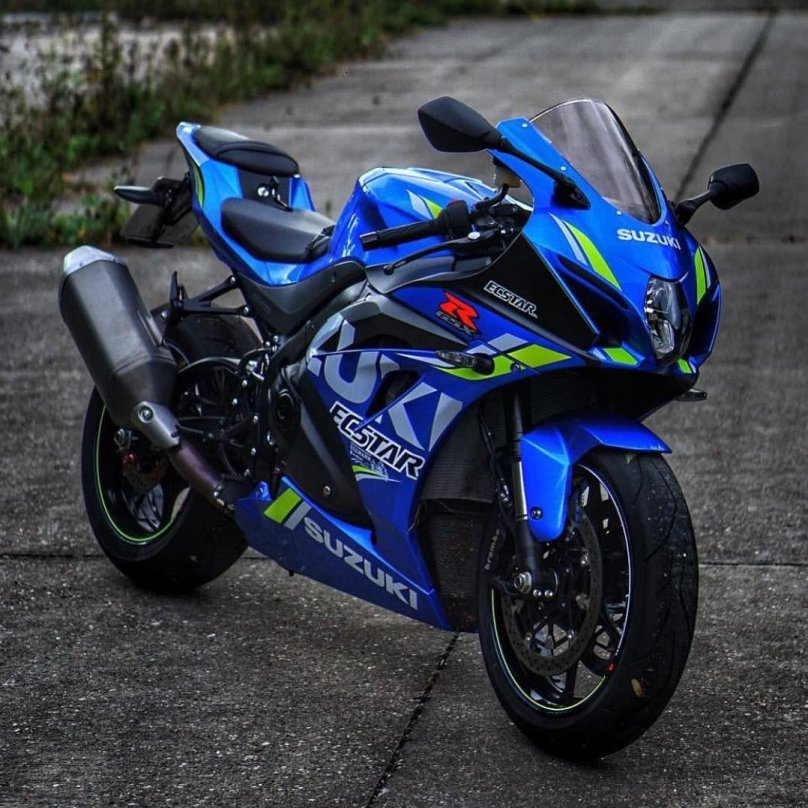 Сузуки спорт мотоцикл