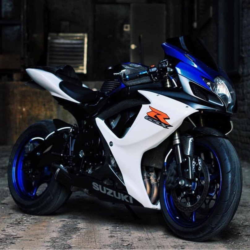 Спортбайк Сузуки 600