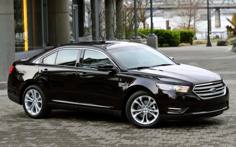 Ford Taurus 2013
