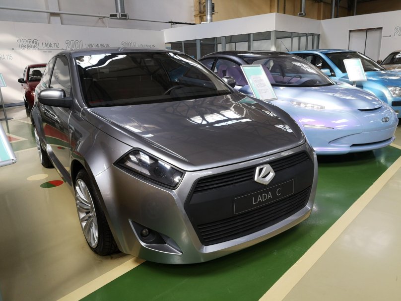 Lada c 2000