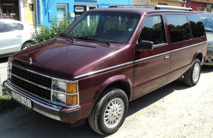 Додж Караван 1