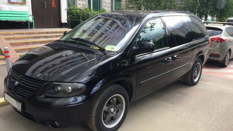 Додж Караван 4