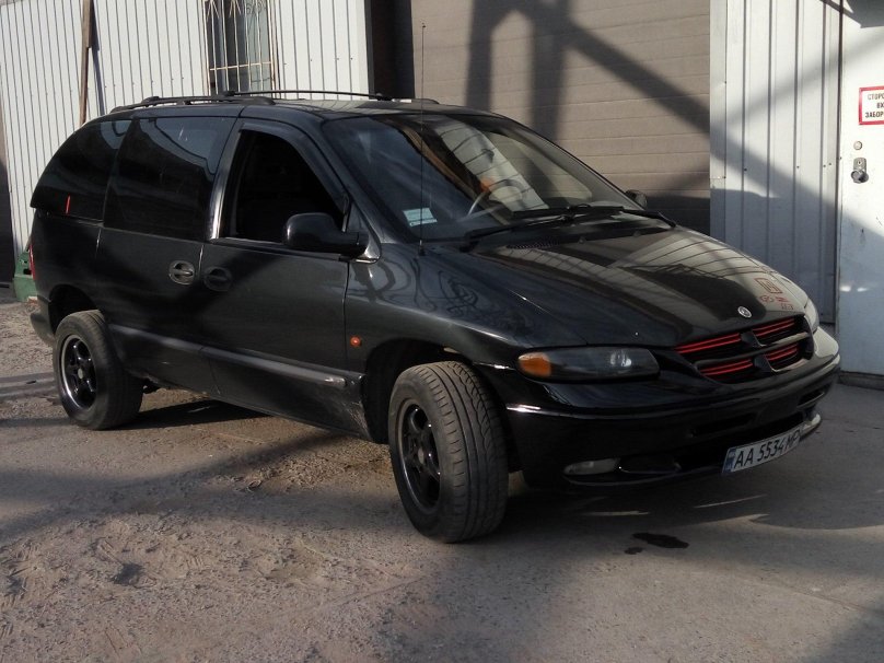 Крайслер Вояджер 2.4