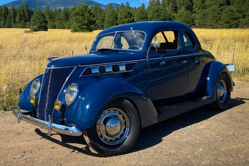 1937 Ford v8 Deluxe Pickup