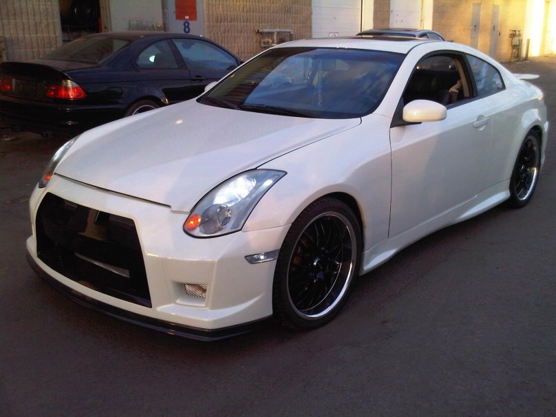 Nissan Skyline 35 Infinity