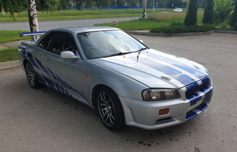 Nissan Skyline r34 купе