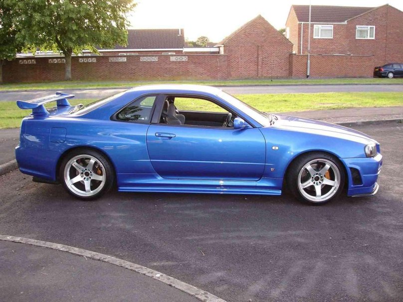 Nissan Skyline r34 купе