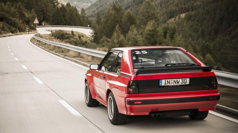 Ауди кватро с1