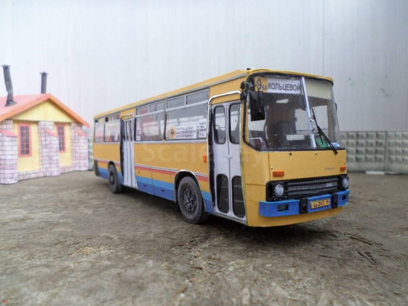 Автобус Икарус 280 из бумаги