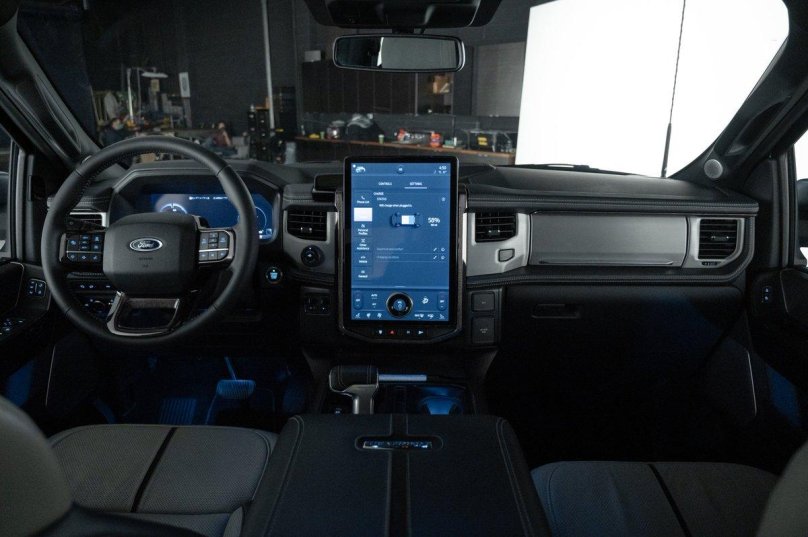 Ford f-150 Lightning 2022 Interior