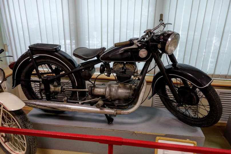 Мотоцикл симсон АВО 425