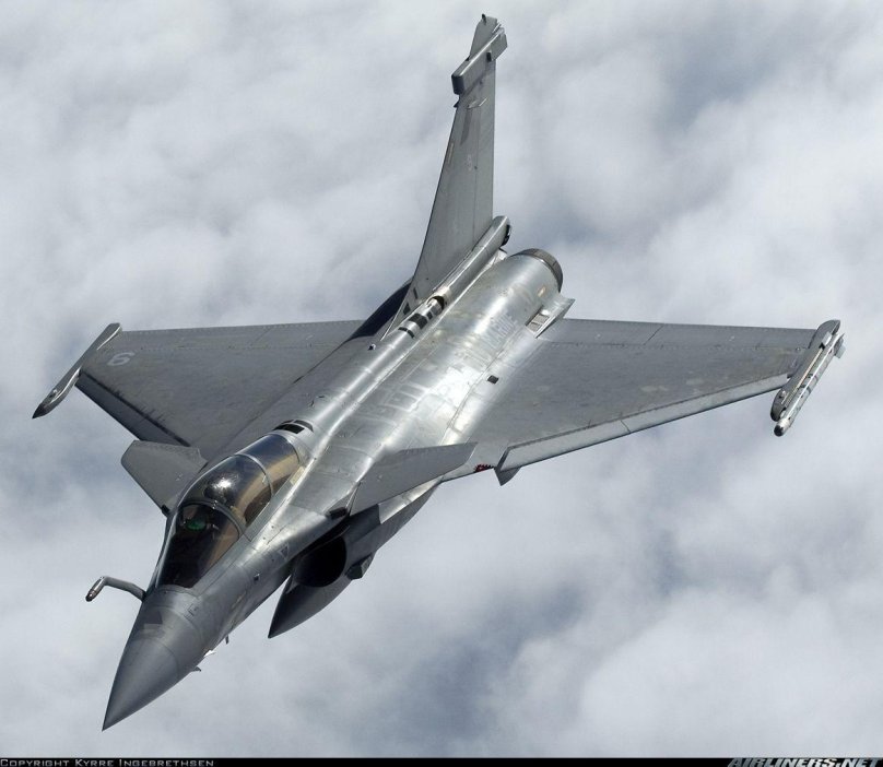 Французский истребитель Рафаль